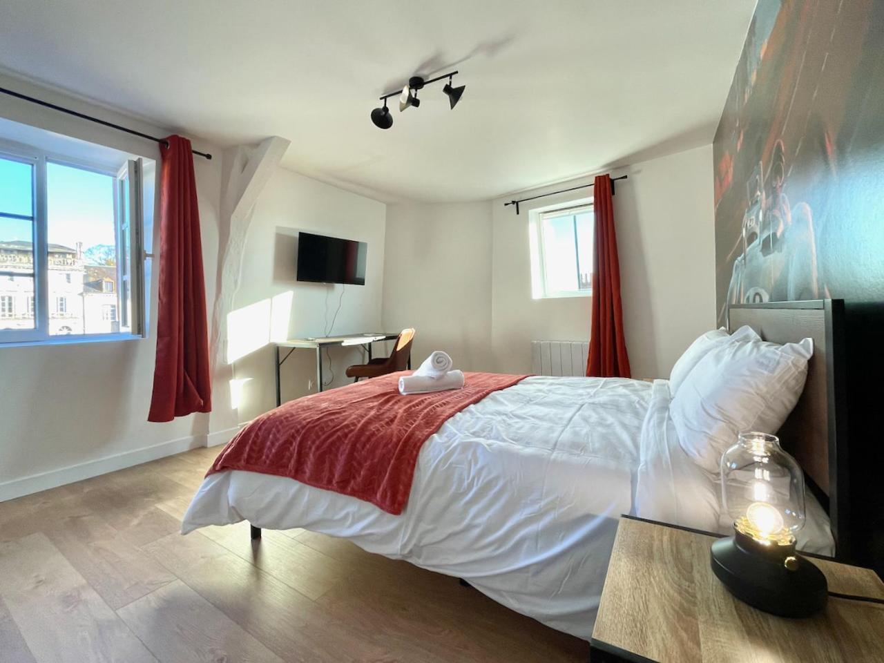 Apartament Legendes De La Piste - Sonights Château-du-Loir Zewnętrze zdjęcie